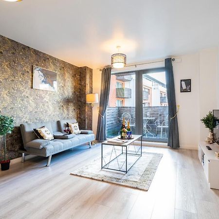 Caliber Stays Birmingham Bliss - Medusa Suite Apartments - Central 2-Bed Retreat - City Attractions, Sleeps 4, Free Netflix, Nearby Parking & Close Proximity - Bullring, Grand Central, The Cube - 5 Minutes Walk Esterno foto