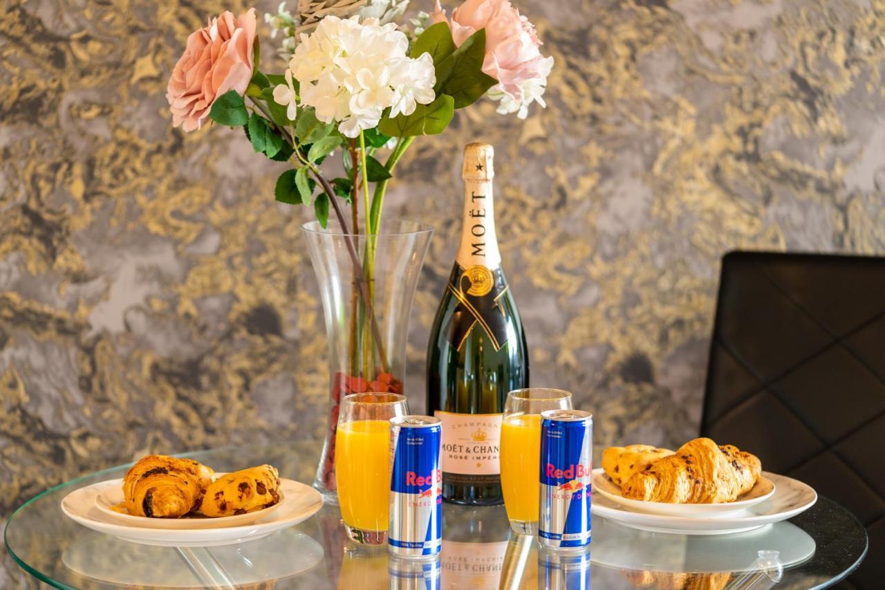 Caliber Stays Birmingham Bliss - Medusa Suite Apartments - Central 2-Bed Retreat - City Attractions, Sleeps 4, Free Netflix, Nearby Parking & Close Proximity - Bullring, Grand Central, The Cube - 5 Minutes Walk Esterno foto